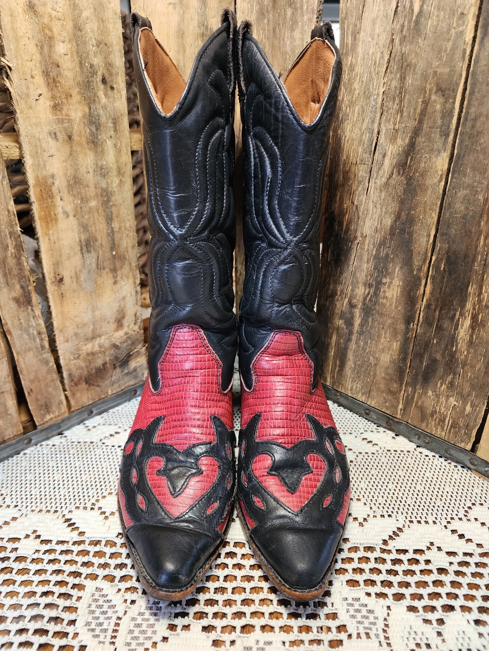 Vintage Flings "Sundance" Cowgirl Boots in a striking red and black two-tone